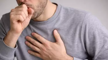 Geçmeyen öksürük 35 binde bir görülen hastalık çıktı, 4 ameliyat geçirdi