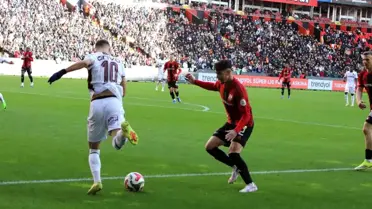 Gaziantep FK - Trabzonspor Maçı Başladı