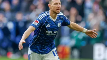 Durmak bilmiyor! Yaşın sadece bir sayı olduğunu ispat eden adam: Edin Dzeko