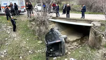 Amasya'da Kamyonet Devrildi: 3 Yaralı