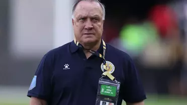 Dick Advocaat, Dünya Kupası'na götürerek ülke tarihine geçtiği takımdan istifa etti