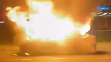 Kartal'da Seyir Halindeki Araç Yangını