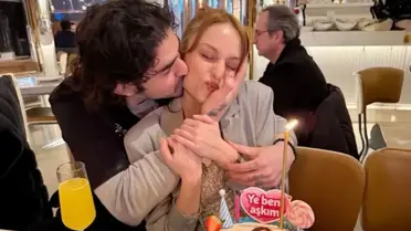 Nilperi Şahinkaya'nın 37. yaş günü pastasını görenler şoke oldu