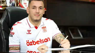 40 yıllık Sivaslı gibi! Rey Manaj'ın futbolu bıraktıktan sonra yapmak istediği iş dikkat çekti