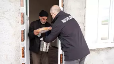 Belediyenin sıcak yemek hizmeti devam ediyor