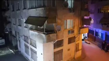 Gemlik'te hasarlı apartman tahliye edildi, sokak trafiğe kapatıldı