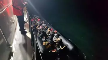 İzmir Açıklarında 59 Düzensiz Göçmen Yakalandı