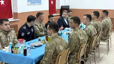 Özalp'ta Anlamlı İftar Programı