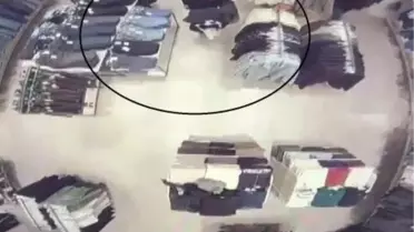 Mağazada alışveriş yaparcasına rahat davranan 118 suç kaydı bulunan şahıs, kabinde alarmları sökerken yakalandı