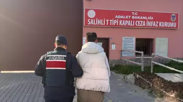 Manisa'da Firari İki Hükümlü Yakalandı