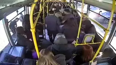 Minibüste rahatsızlanan yolcu için güzergahını değiştirdi, hastaneye yetiştirdi