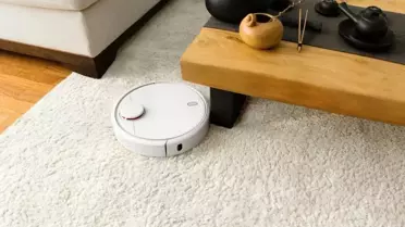 Robot süpürgenin ayarlarıyla oynarken yanlışlıkla 24 ülkeden 7 bin kamerayı ele geçirdi