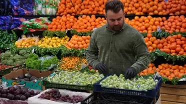 Türkiye'den aldığı yeşil eriği ülkesinde kilosu 500 dolardan satıyor