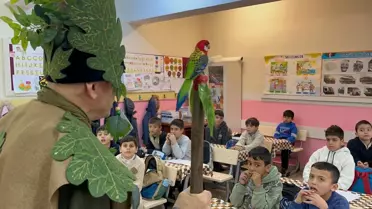 Ağaç Dede'den Öğrencilere Doğa Sevgisi