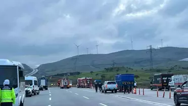 Balıkesir'de F-16 uçağının düştüğü bölgede çalışmalar sabahın ilk ışıklarıyla devam ediyor