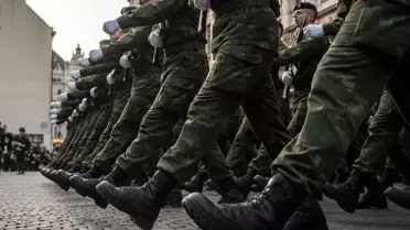 Belçika, yedek askerlik için yaş sınırını 67'ye yükseltti