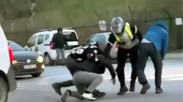 Esenyurt'ta Alışveriş Merkezinde Kavga