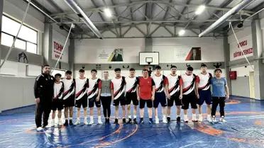 İl Müdürü Kabakcı'dan Güreşçilere Destek