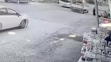 Kamyonet Yaralı Kadın