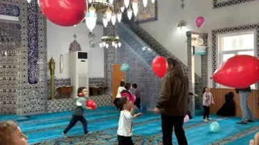 Minik Öğrenciler Camide Ramazan'ı Keşfetti