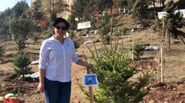 Oğlunun mezarı başında kalp krizi geçiren anne hayatını kaybetti