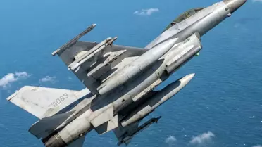 Savaş uçakları için kara gün! Dört bir yandan acı haberler geldi