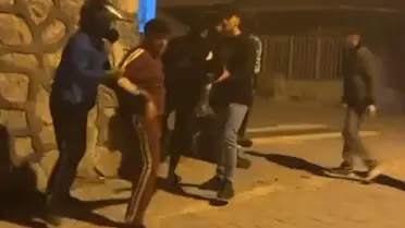 1 kişiyi darbedip görüntülerini paylaştılar; inceleme başlatıldı