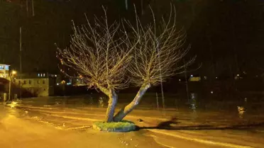 Bartın'da Yağmur ve Dolu Taşkına Neden Oldu