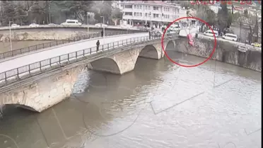 Amasya'da Kaza: Otomobil Nehre Uçtu