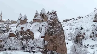 Kapadokya Karla Beyaza Büründü