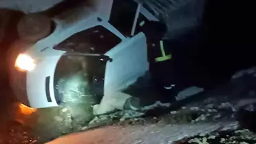 Van'da Kamyonet Kaza Yaptı: 3 Yaralı