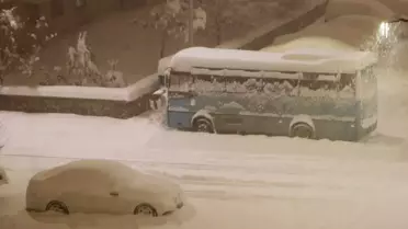 Erzurum'da Yoğun Kar Yağışı Eğitimi Etkiledi