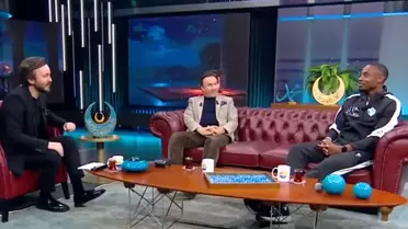 Fode Koita'dan canlı yayında ''Kabe'de Hacılar'' performansı