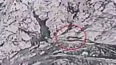 Pakistan ordusunun Afganistan'a yağdırdığı bombalar havadan görüntülendi