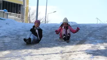 Samsun'da Kar Nedeniyle Okullar Tatil