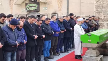 Üniversite Öğrencisi TIR'a Çarparak Hayatını Kaybetti