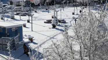 Van'da Kar Nedeniyle Ulaşım ve Okullara Ara