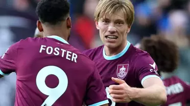 15 dakika içinde 3-0'dan geri döndükleri maçta 90+3'te dramatik son