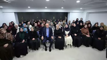Cumhurbaşkanı Erdoğan, Marmara Üniversitesi Öğrenci Yurdunu Ziyaret Etti