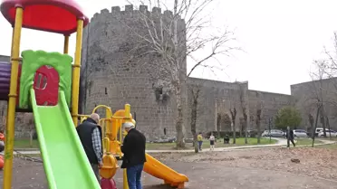 Diyarbakır tarihi surlarında ayakta kalan 98 burçtan Tek Kapı için restorasyon çağrısı