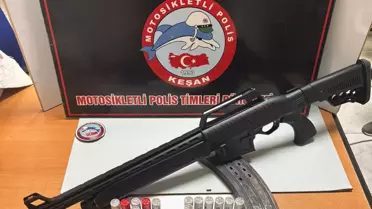Keşan'da Halıyla Tüfek Taşıyan Şüpheli Yakalandı