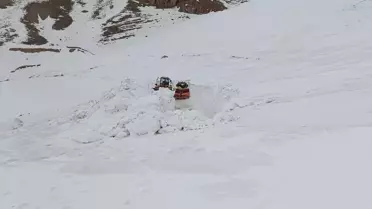 Van'da Karla Mücadele: 230 Yerleşim Yeri Ulaşıma Açıldı