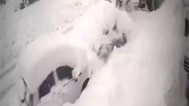 Kar Küreme Aracı Araca Çarptı