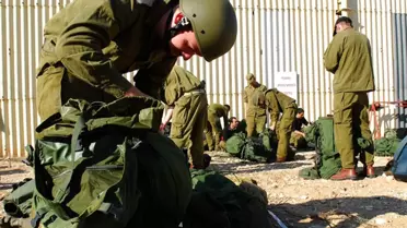 İsrail 70 Bin Yedek Askeri Göreve Çağırdı