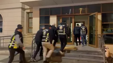 ATAŞEHİR'de Sürücüye Sopalı Saldırı