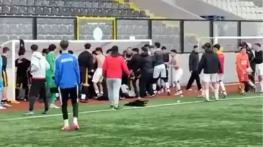 U18 Futbol Maçında Kavga