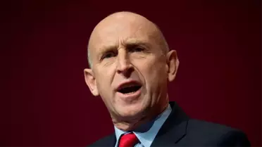 İran, GKRY'deki İngiliz Üslerini Hedef Aldı