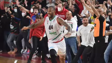 Karşıyaka'ya Transfer Yasağı Şoku