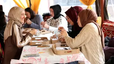 Kartepe'de kurulan otağ çadırında geleneksel sanatlar yaşatılıyor