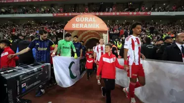 Antalyaspor - Fenerbahçe Maçı 15. Dk'da Eşit